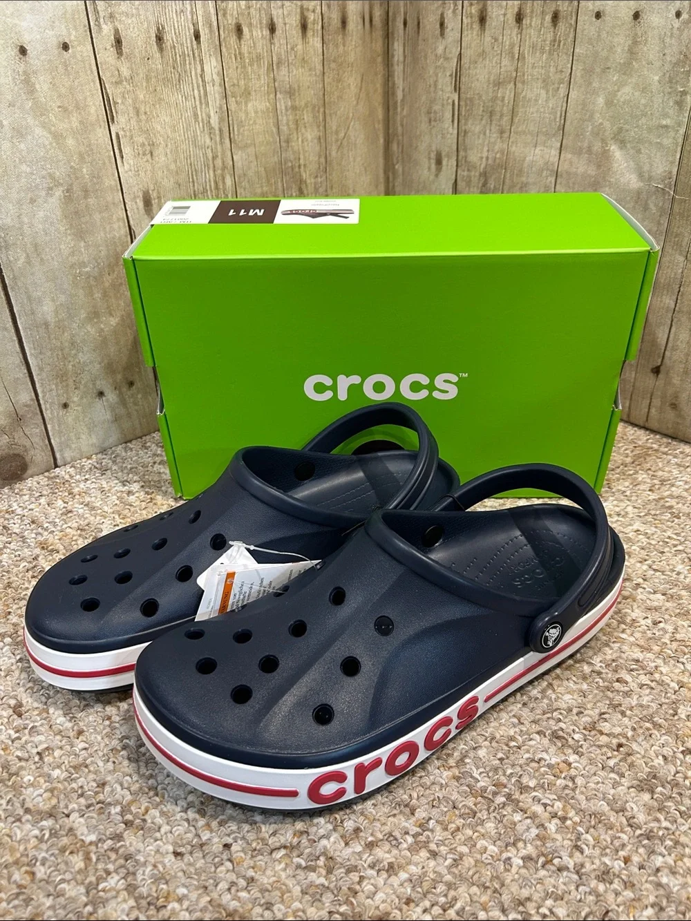 New in box Crocs Iconic Bayaband Clog Mens Size 11 Navy/Pepper